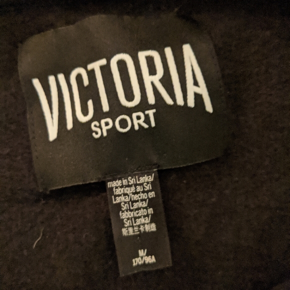 Sweatshirt - Picture 1 of 2